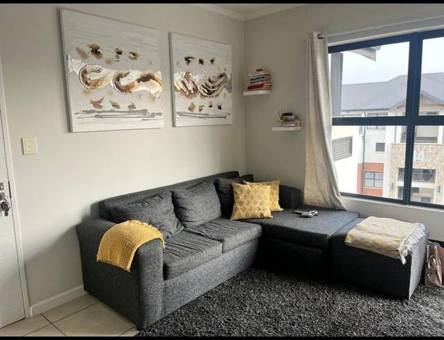 1 BEDROOM APARTMENT FOR SALE IN OLIVEDALE